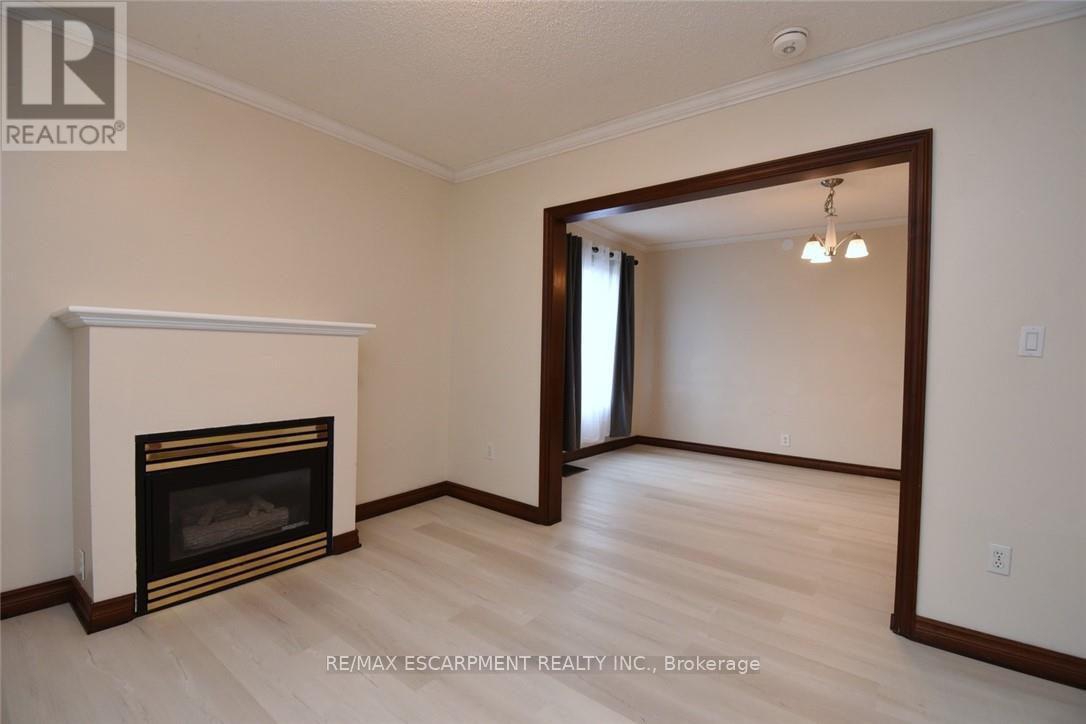 133 Fennell Avenue E, Hamilton, Ontario  L9A 1S2 - Photo 7 - X12461130