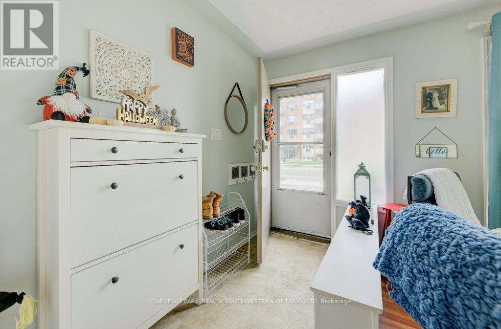 151 Franklin Street N, Kitchener, Ontario  N2A 1Y3 - Photo 4 - X12461133