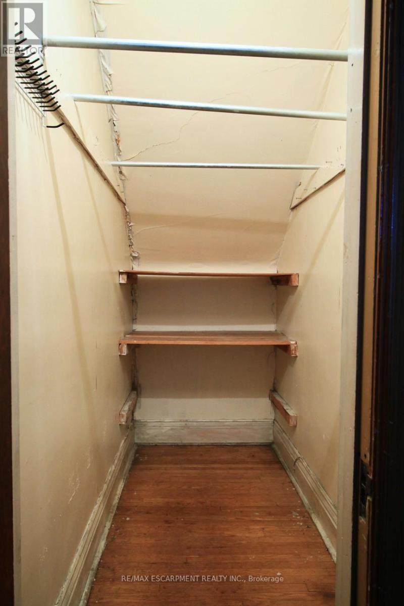 112 Kensington Avenue N, Hamilton (Crown Point), Ontario  L8L 7N2 - Photo 22 - X12461154