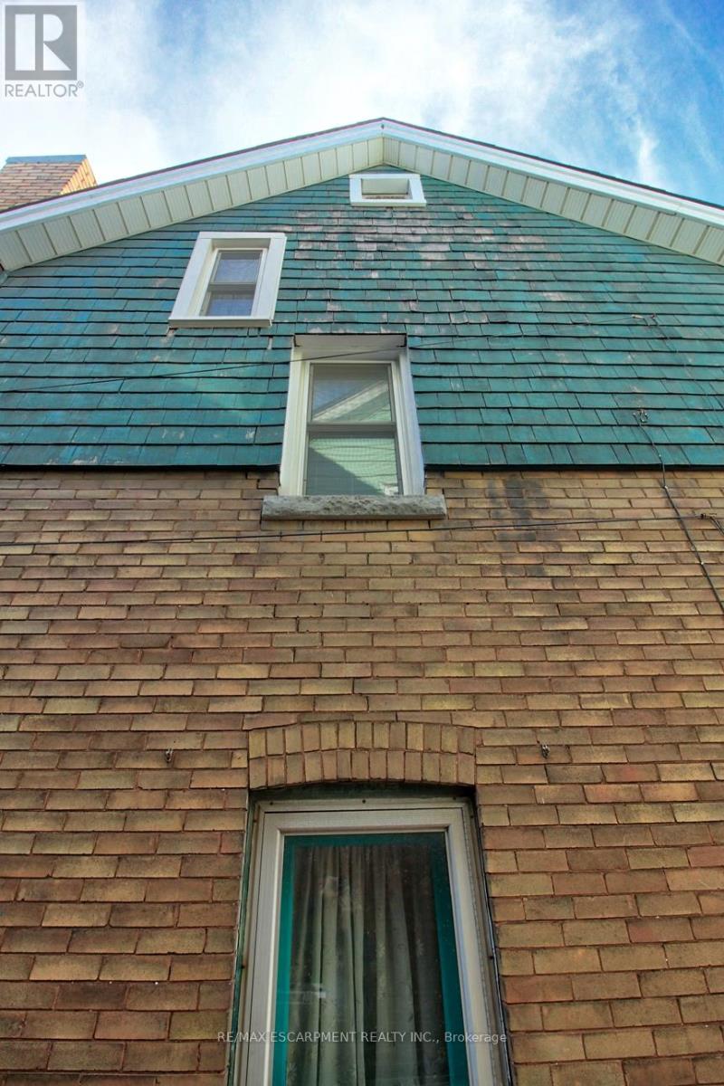 112 Kensington Avenue N, Hamilton (Crown Point), Ontario  L8L 7N2 - Photo 30 - X12461154