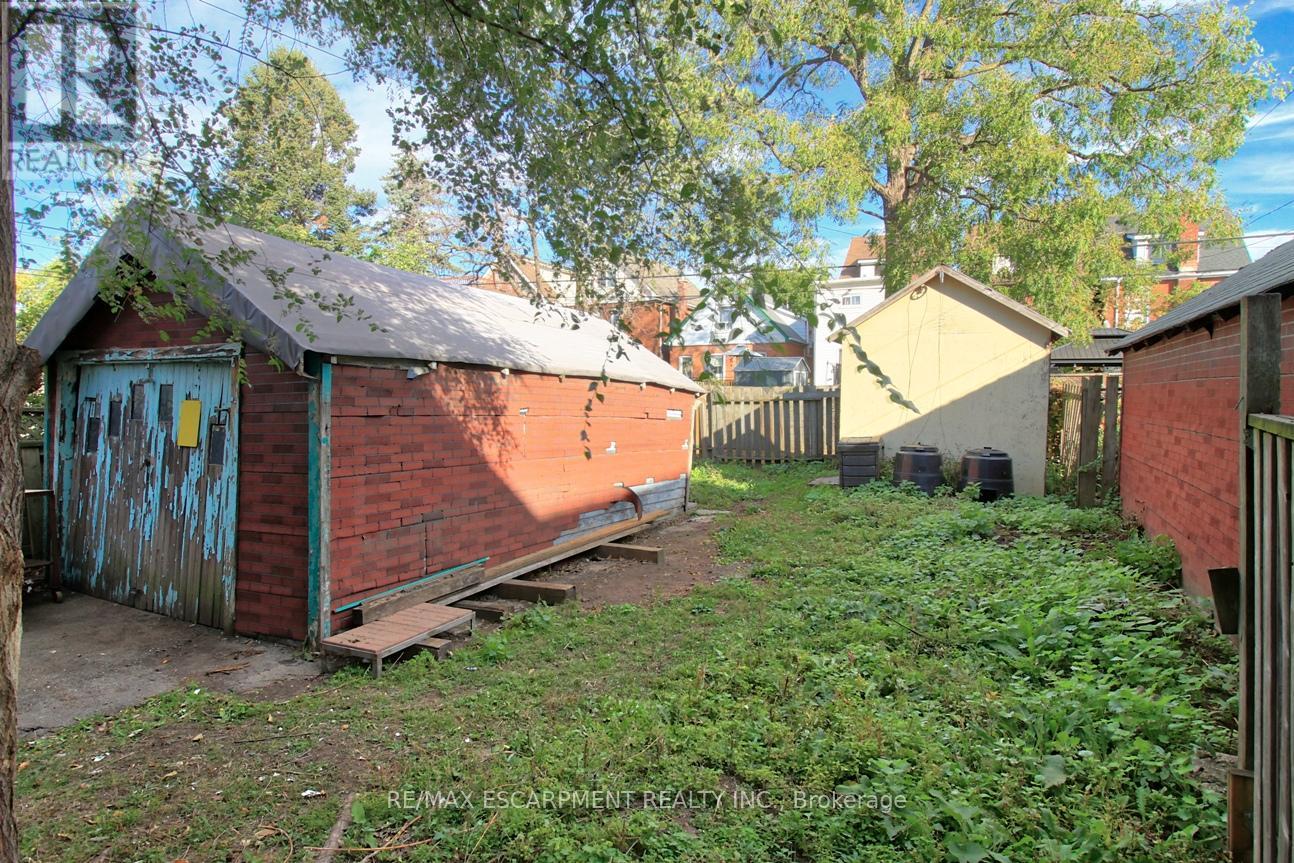 112 Kensington Avenue N, Hamilton (Crown Point), Ontario  L8L 7N2 - Photo 32 - X12461154