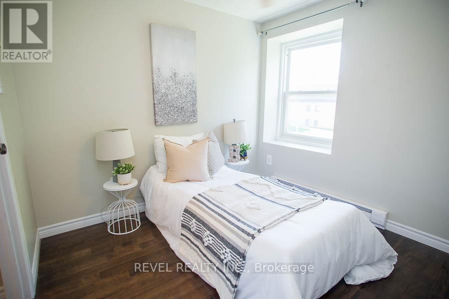 5 - 24 Coachwood Road, Brantford, Ontario  N3R 3R4 - Photo 13 - X12461163