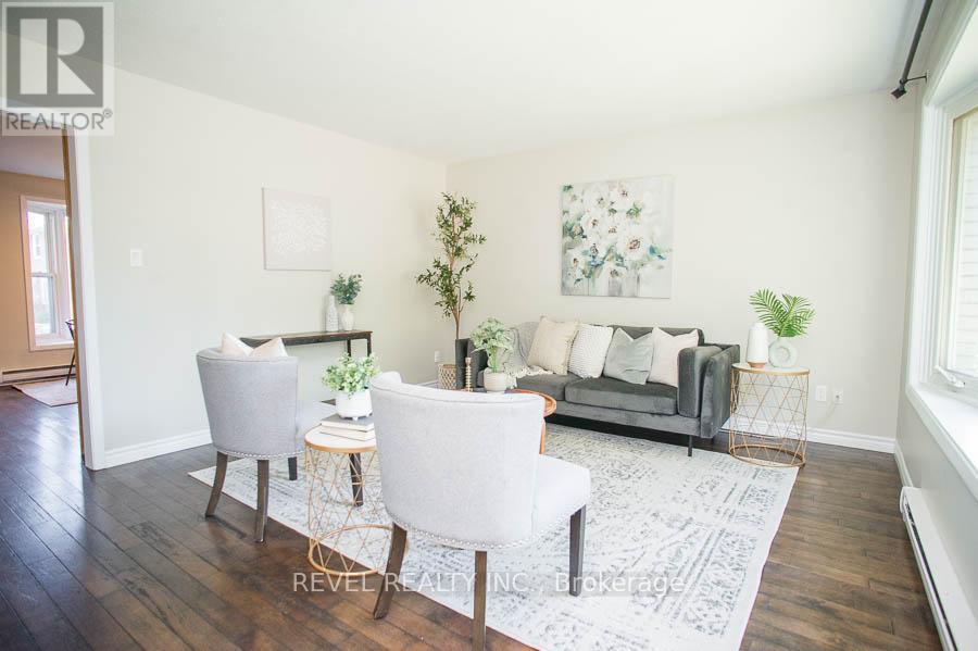 5 - 24 Coachwood Road, Brantford, Ontario  N3R 3R4 - Photo 4 - X12461163