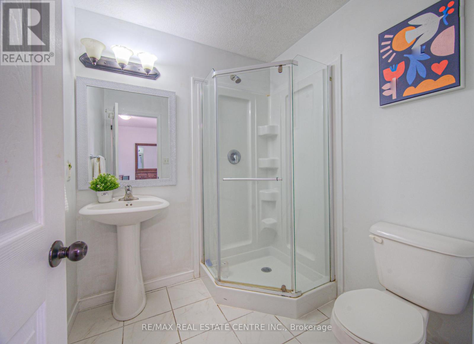 434 Woodbine Avenue, Kitchener, Ontario  N2R 0A6 - Photo 33 - X12461167