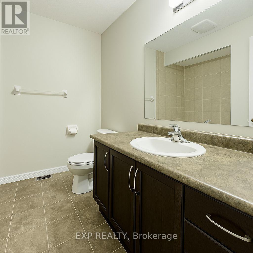 B6 - 6 Upper Mercer Street E, Kitchener, Ontario  N2A 0E4 - Photo 16 - X12461174