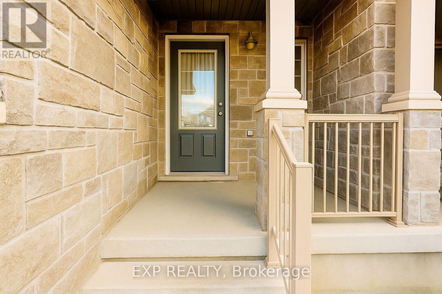 B6 - 6 Upper Mercer Street E, Kitchener, Ontario  N2A 0E4 - Photo 3 - X12461174