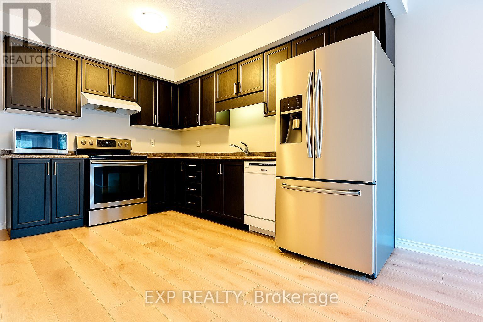 B6 - 6 Upper Mercer Street E, Kitchener, Ontario  N2A 0E4 - Photo 6 - X12461174