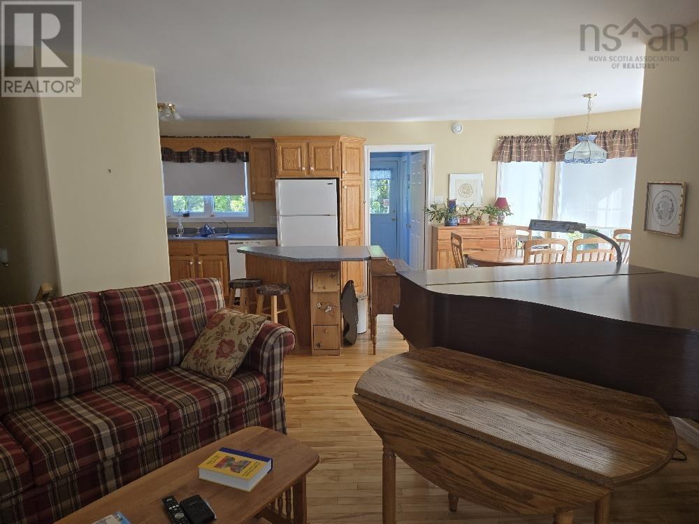 40 Silverwood Dr., Valley, Nova Scotia  B2N 6Y6 - Photo 11 - 202524006