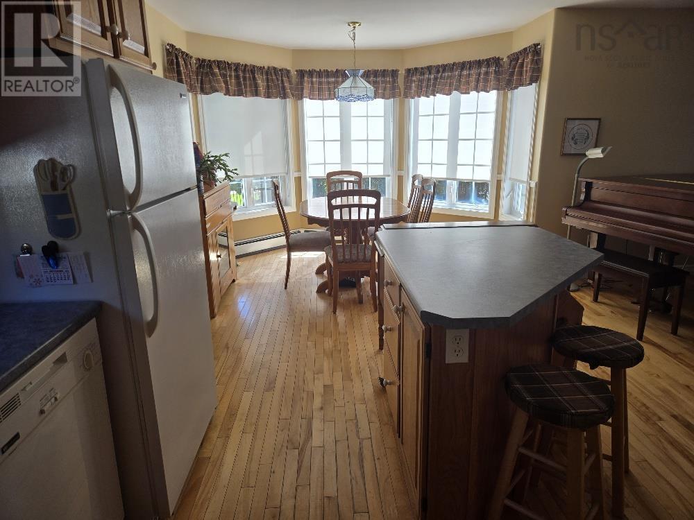 40 Silverwood Dr., Valley, Nova Scotia  B2N 6Y6 - Photo 12 - 202524006