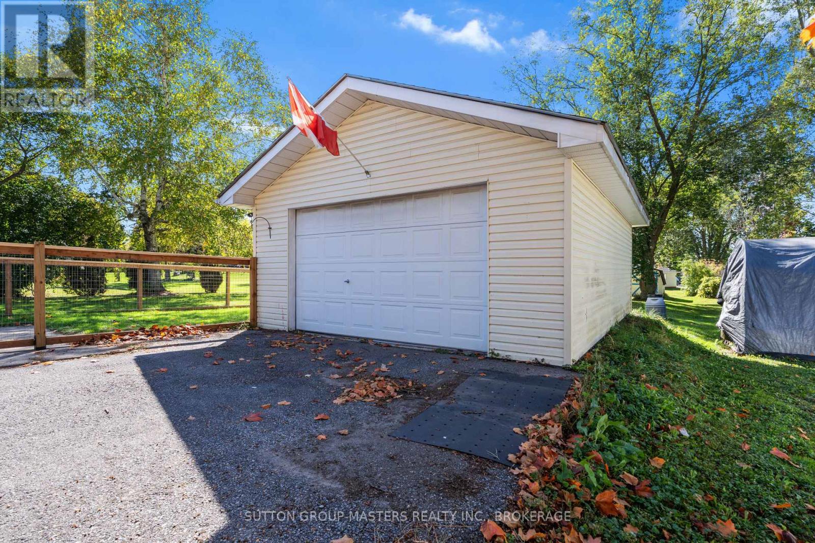 230 Old Hamburg Road, Greater Napanee, Ontario  K7R 3K7 - Photo 5 - X12461282