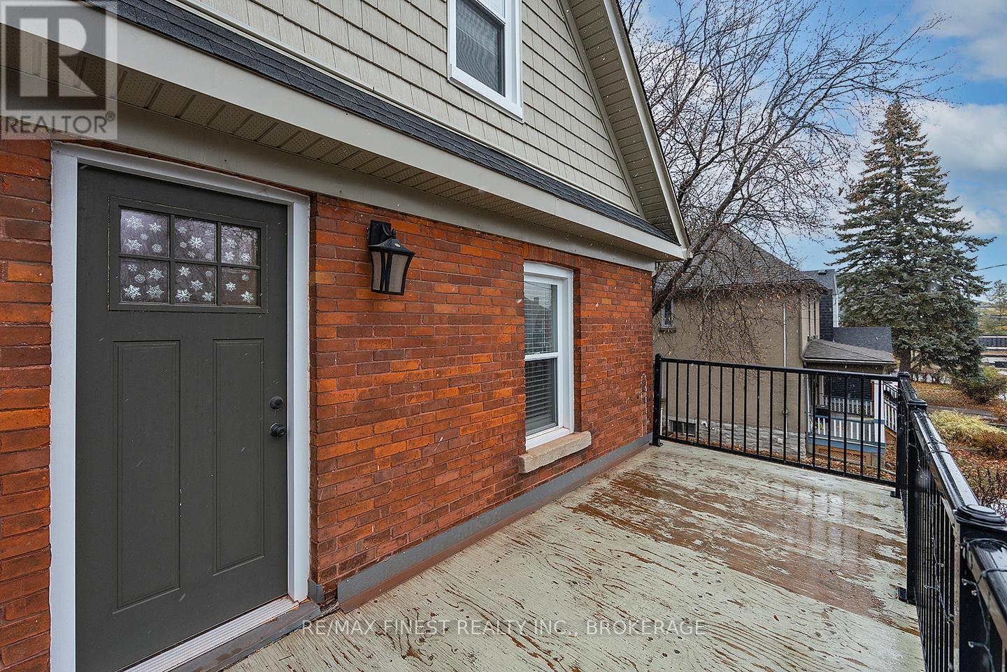 560 Frontenac Street, Kingston, Ontario  K7K 4M2 - Photo 2 - X12461381