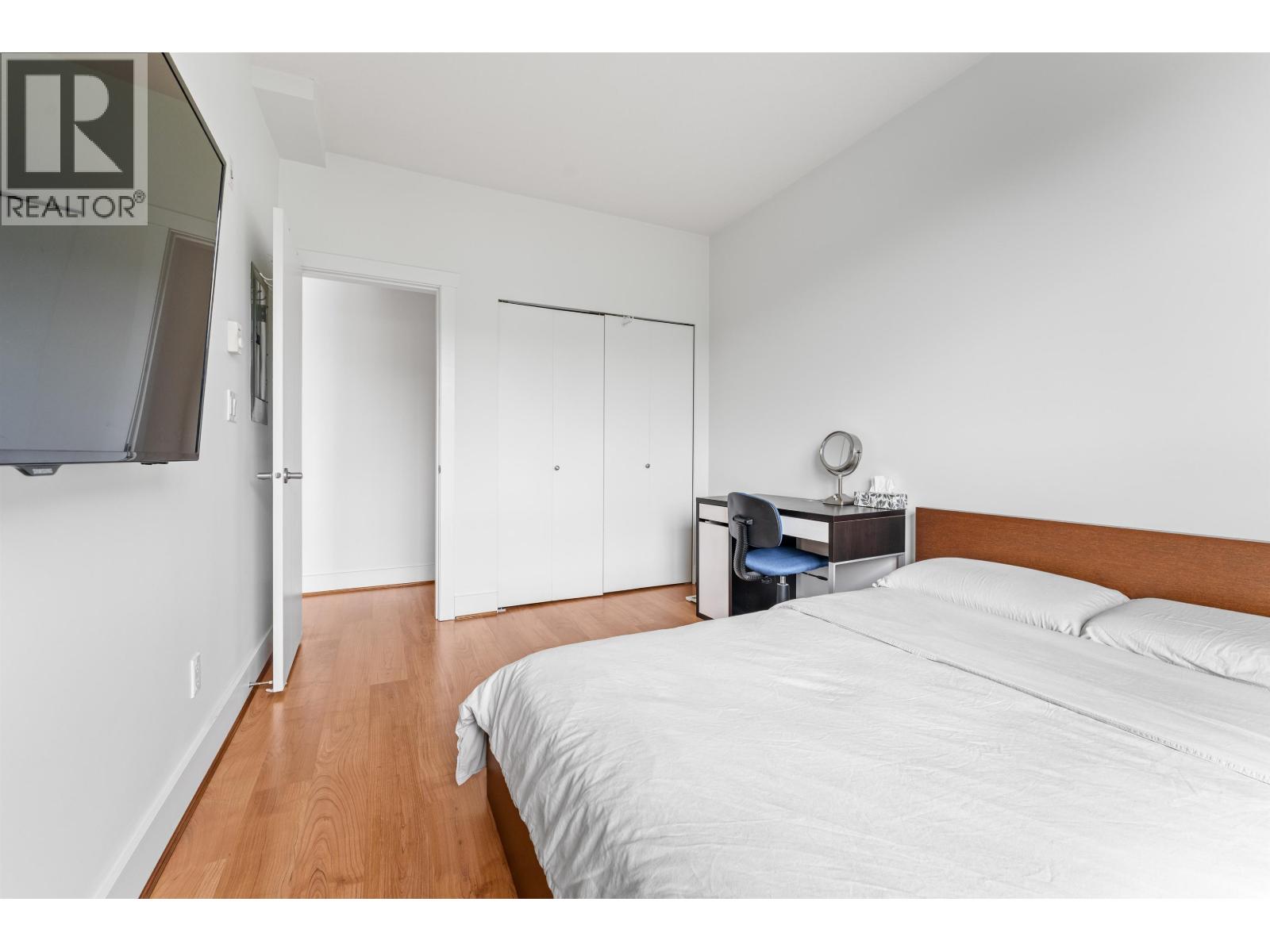 505 7428 Byrnepark Walk, Burnaby, British Columbia  V3N 0B4 - Photo 12 - R3057915