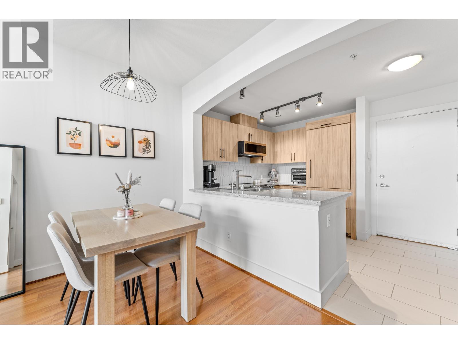 505 7428 Byrnepark Walk, Burnaby, British Columbia  V3N 0B4 - Photo 7 - R3057915