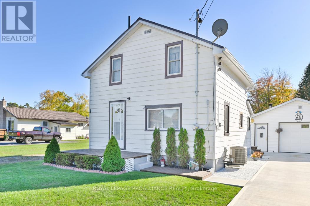 36 Jones Street, Addington Highlands, Ontario K0H 1P0 - Photo 25 - X12461304