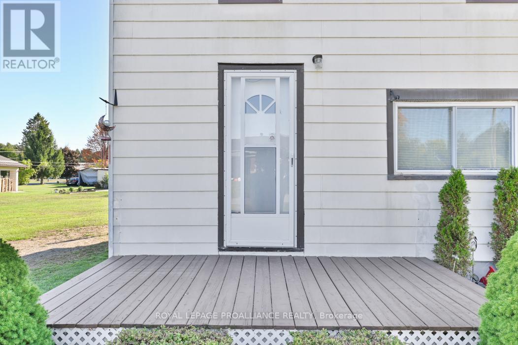 36 Jones Street, Addington Highlands, Ontario K0H 1P0 - Photo 27 - X12461304