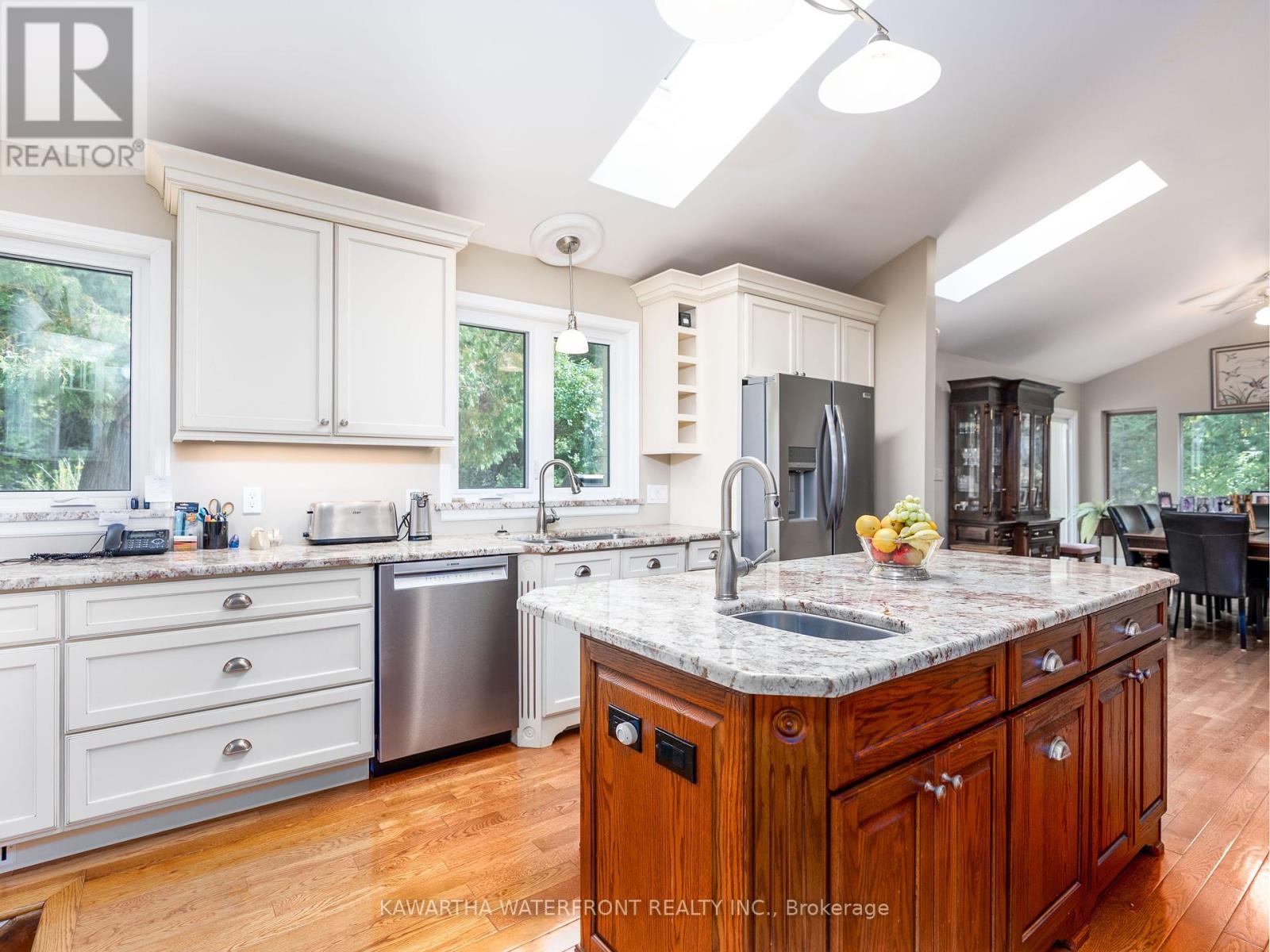 31 Shadow Lake 40 Road, Kawartha Lakes, Ontario  K0M 1K0 - Photo 12 - X12461344