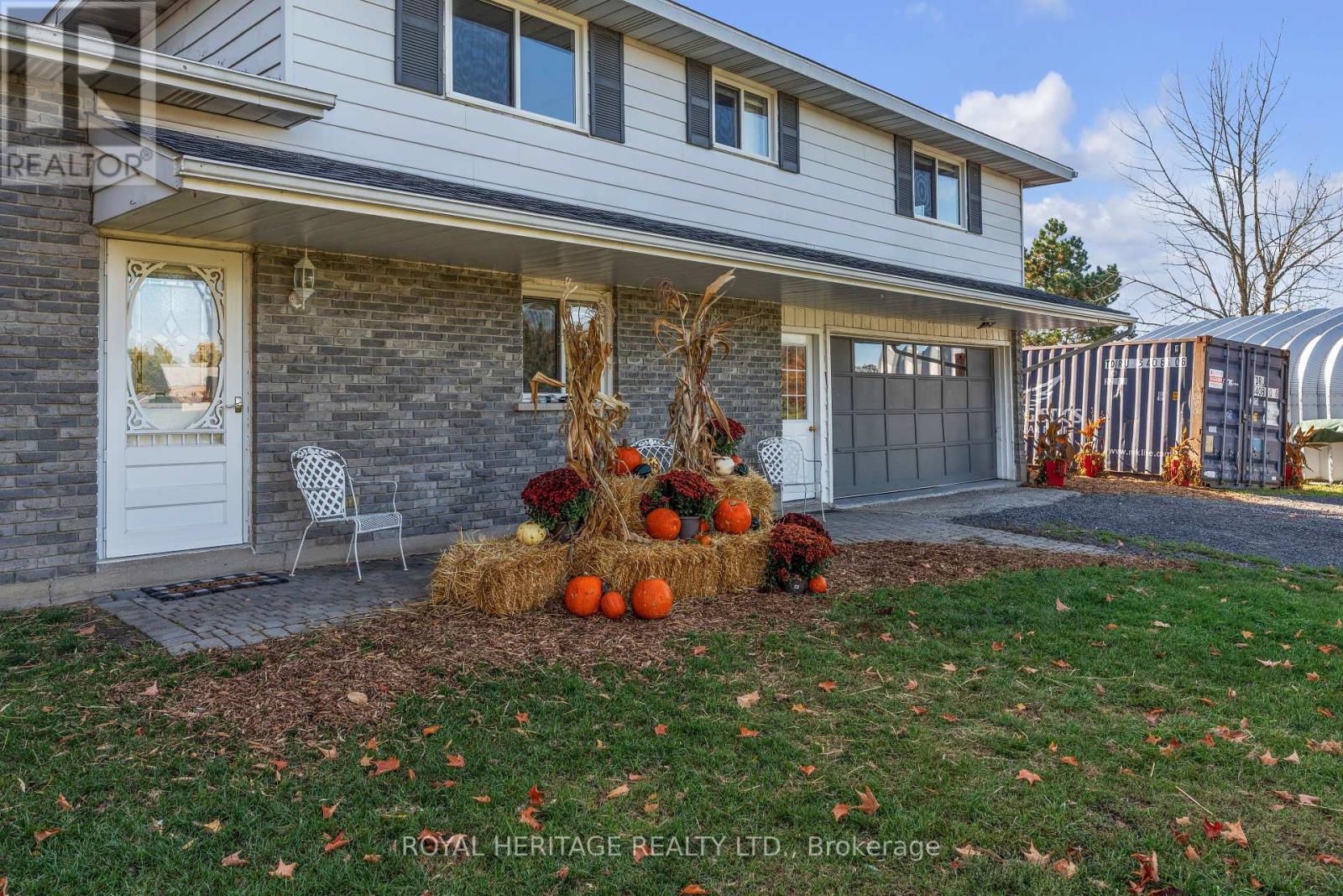 589 County 2 Road, Front Of Leeds & Seeleys Bay, Ontario  K0E 1L0 - Photo 5 - X12461380