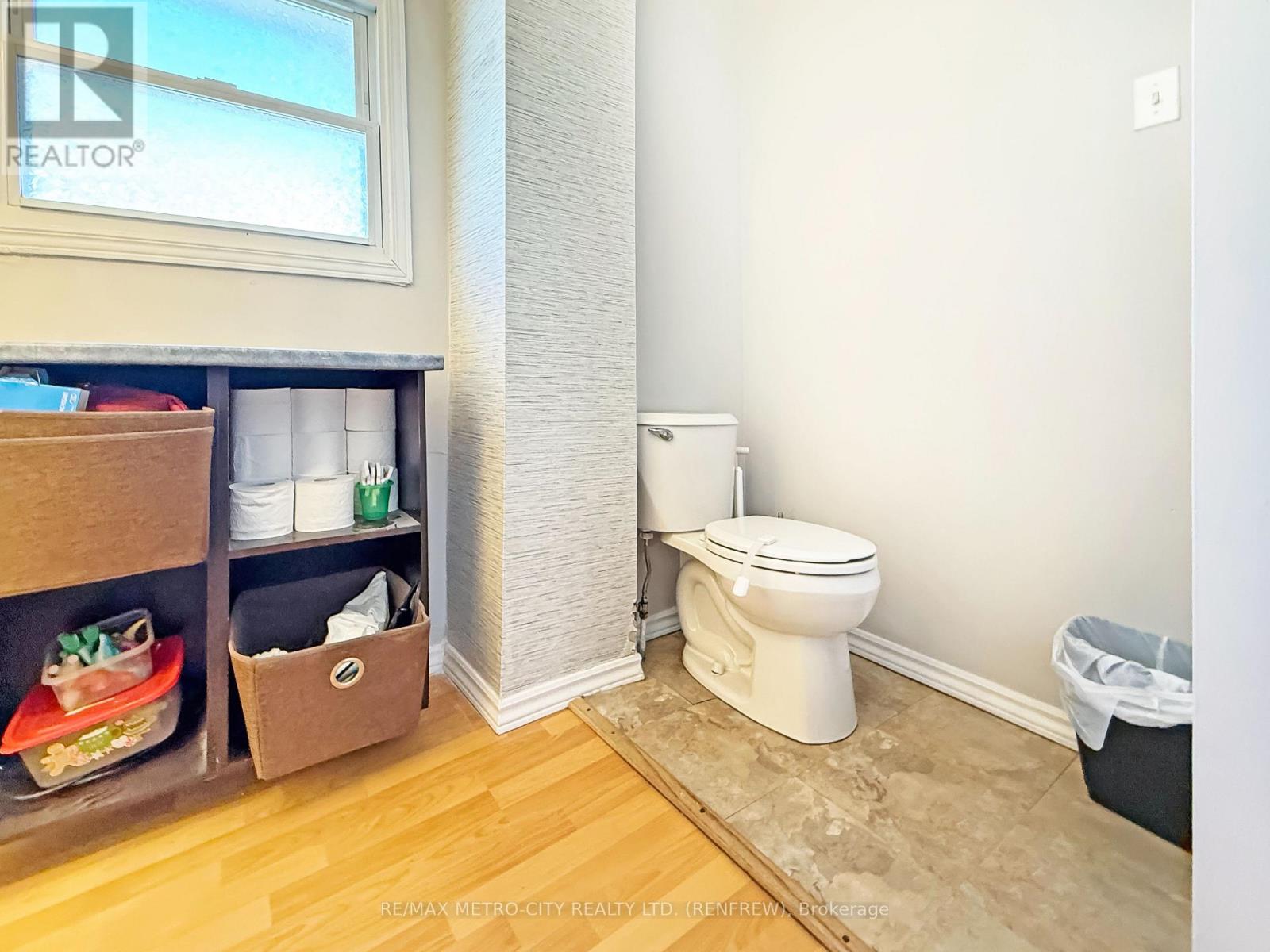 778 Seventh Street, Renfrew, Ontario  K7V 1B7 - Photo 10 - X12354908