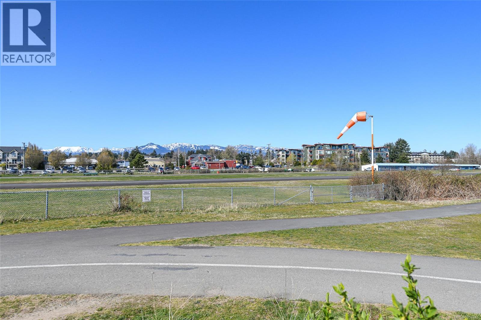 142 2300 Mansfield Dr, Courtenay, British Columbia  V9N 3S3 - Photo 71 - 1017445