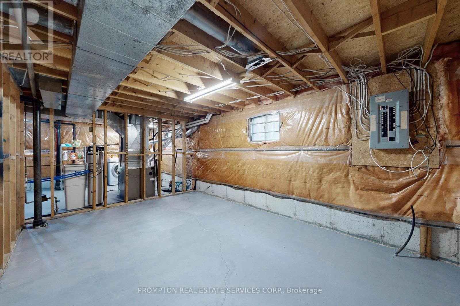 89 Riverglen Drive, Georgina, Ontario  L4P 3K7 - Photo 38 - N12461248