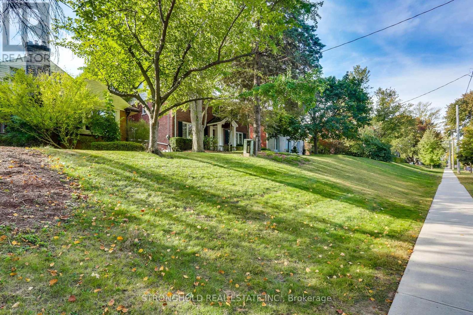 485 Regent Street, London East, Ontario  N5Y 4H5 - Photo 3 - X12461343