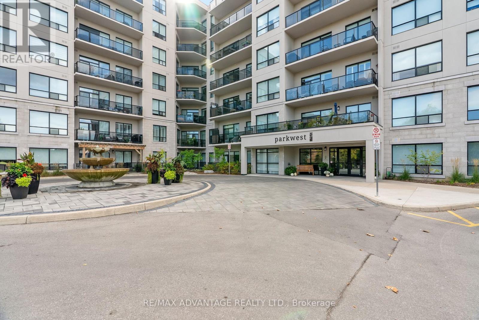 509 - 1200 Commissioners Road E, London South, Ontario  N6K 1C7 - Photo 3 - X12461382