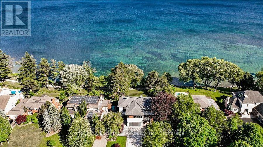 2250 Chancery Lane W, Oakville, Ontario  L6J 6A3 - Photo 2 - W12461399