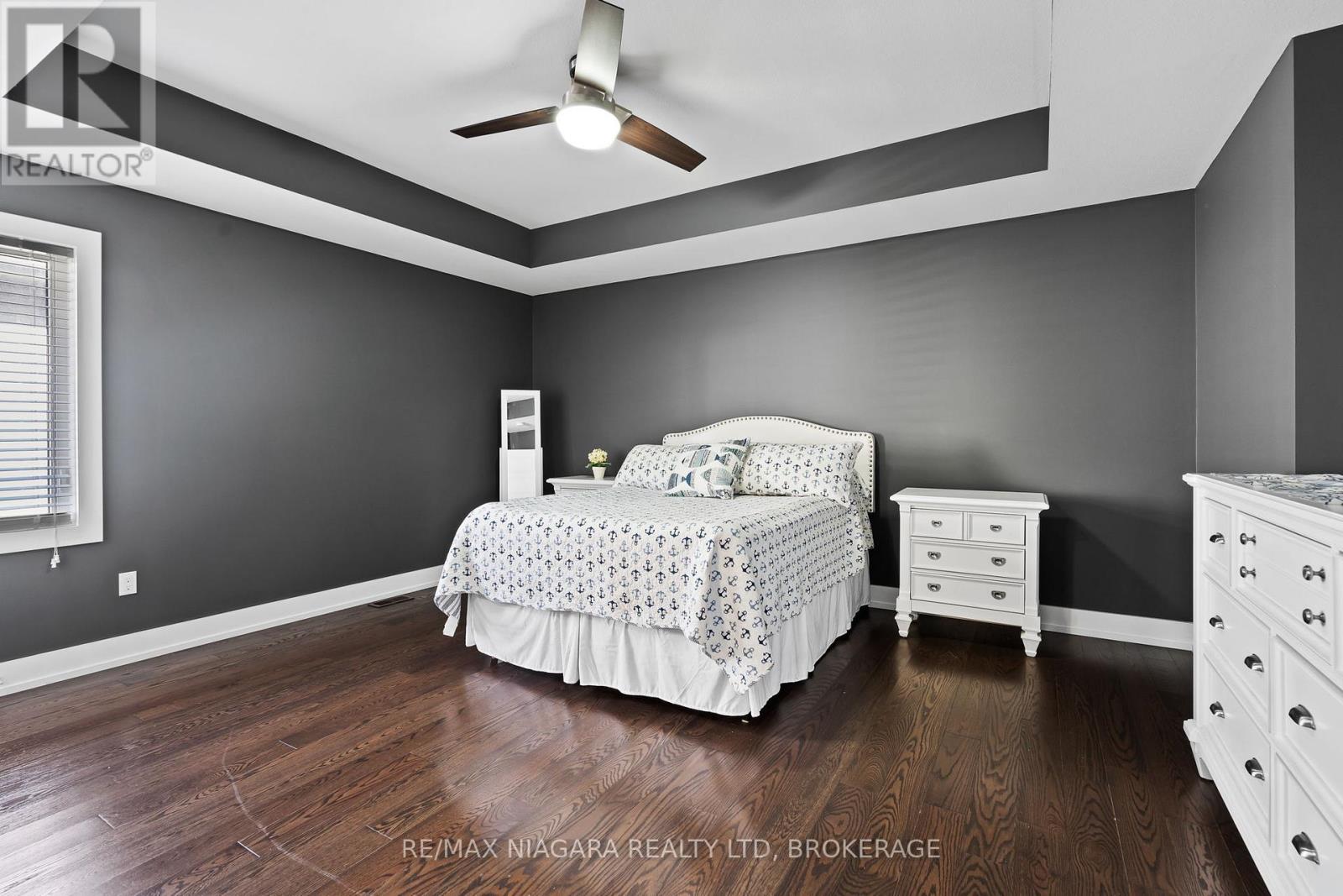 30 Renfield Street, Port Colborne, Ontario  L3K 0A7 - Photo 11 - X12461320