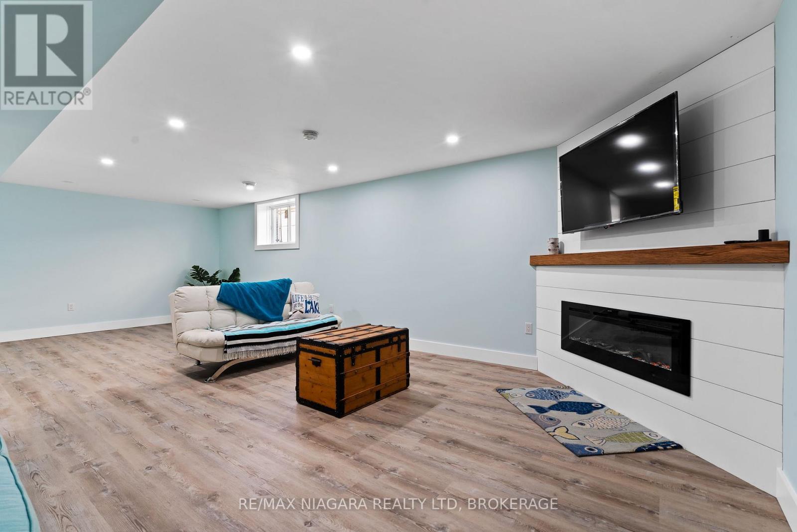 30 Renfield Street, Port Colborne, Ontario  L3K 0A7 - Photo 14 - X12461320