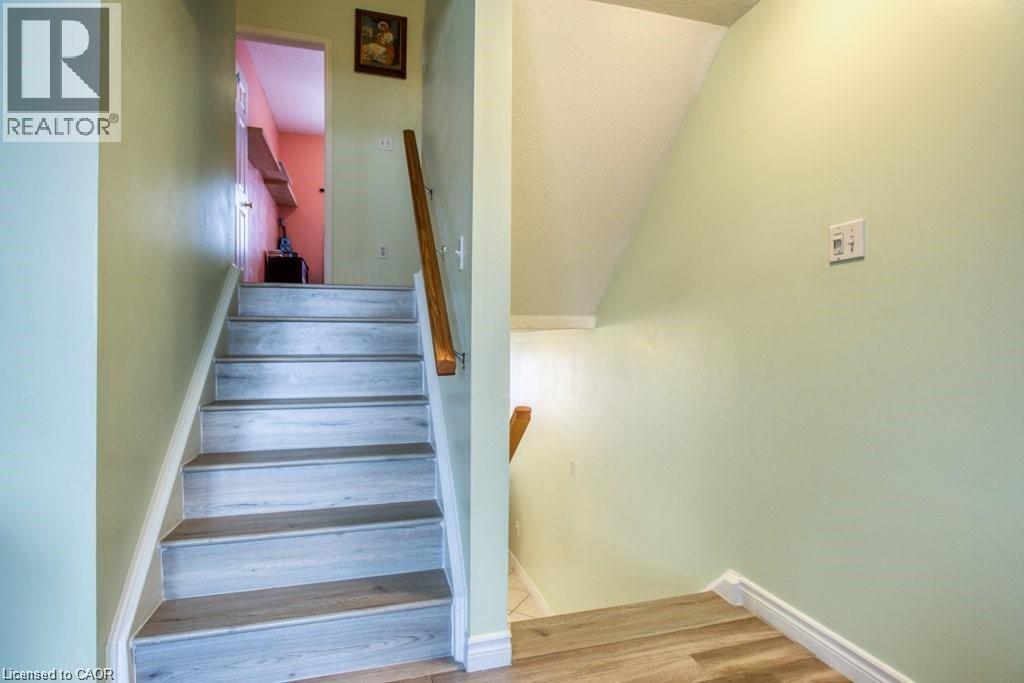 20 Max Becker Drive, Kitchener, Ontario  N2E 3V7 - Photo 9 - 40778852
