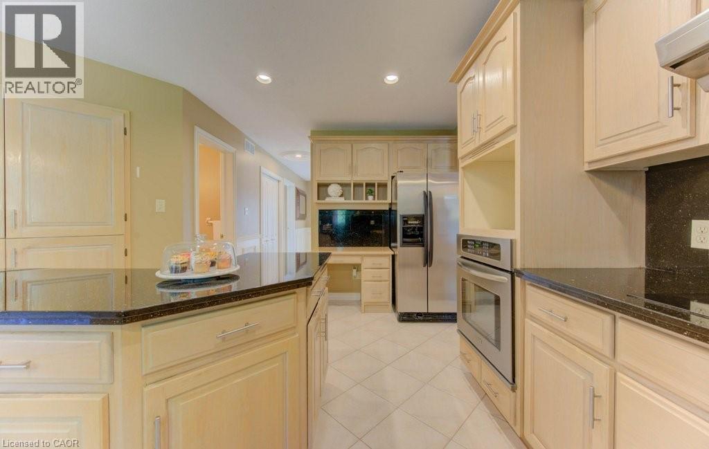 610 Stonebury Crescent, Waterloo, Ontario  N2K 3R1 - Photo 14 - 40778776