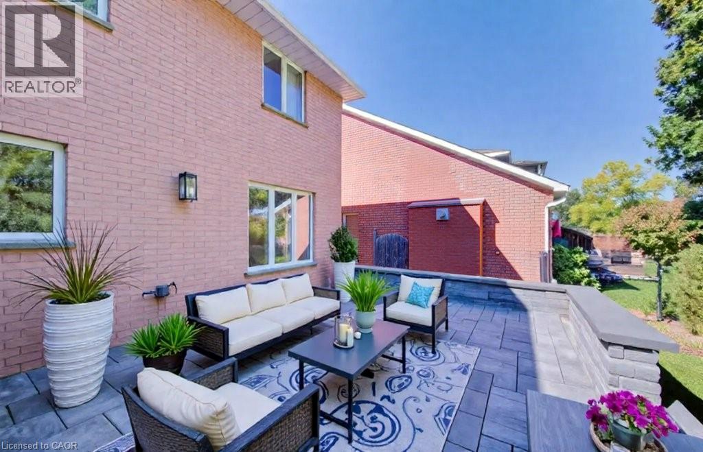 610 Stonebury Crescent, Waterloo, Ontario  N2K 3R1 - Photo 45 - 40778776