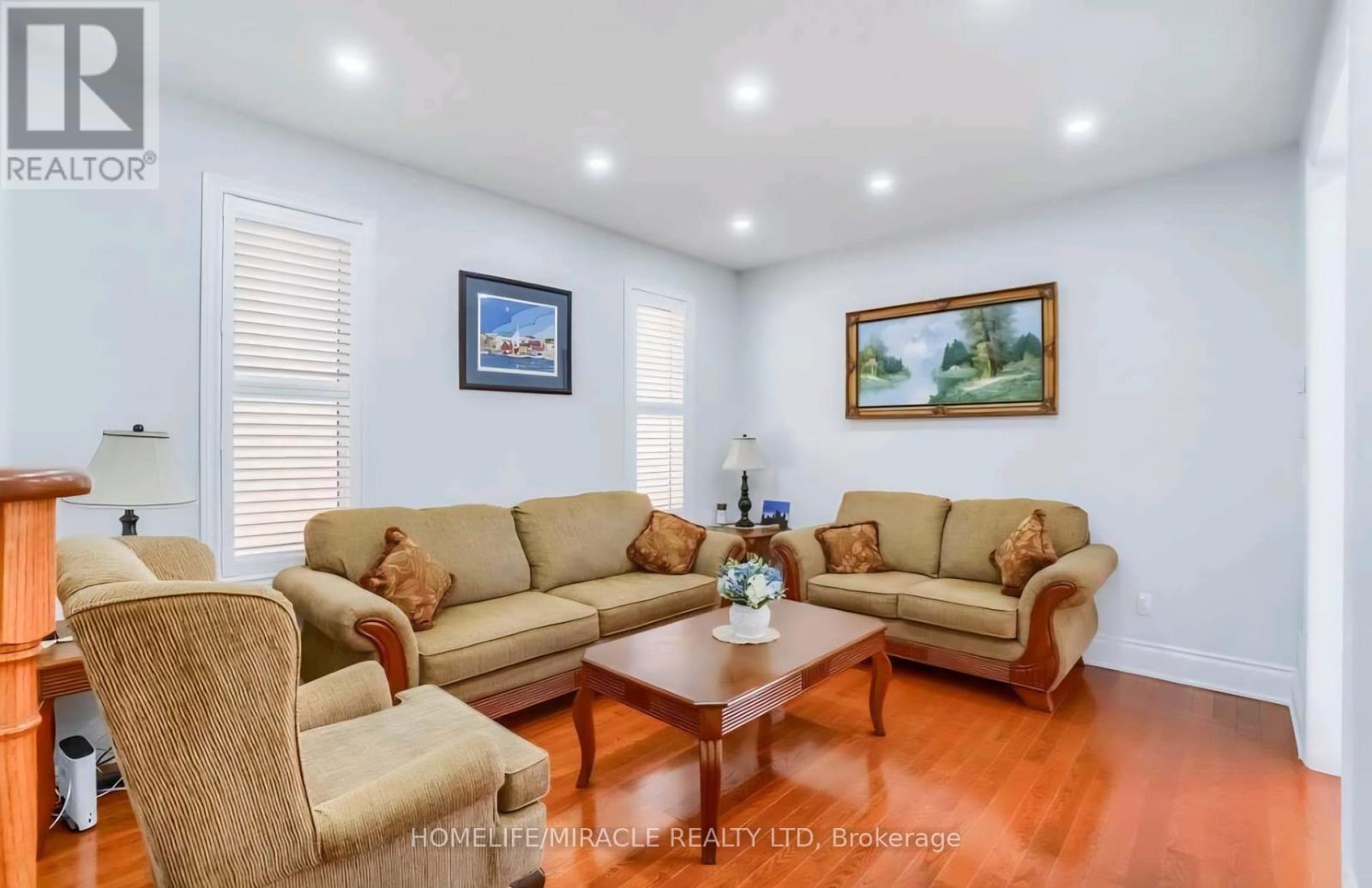 98 Speedwell Street, Brampton, Ontario  L6X 5H1 - Photo 5 - W12461228