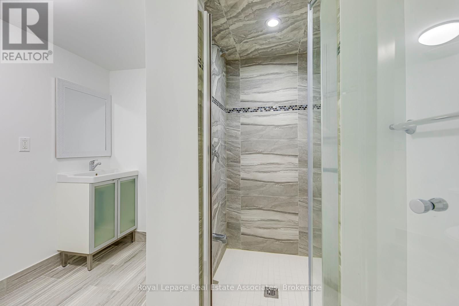Lower - 1052 Kelman Court, Milton, Ontario  L9T 3K6 - Photo 24 - W12461240