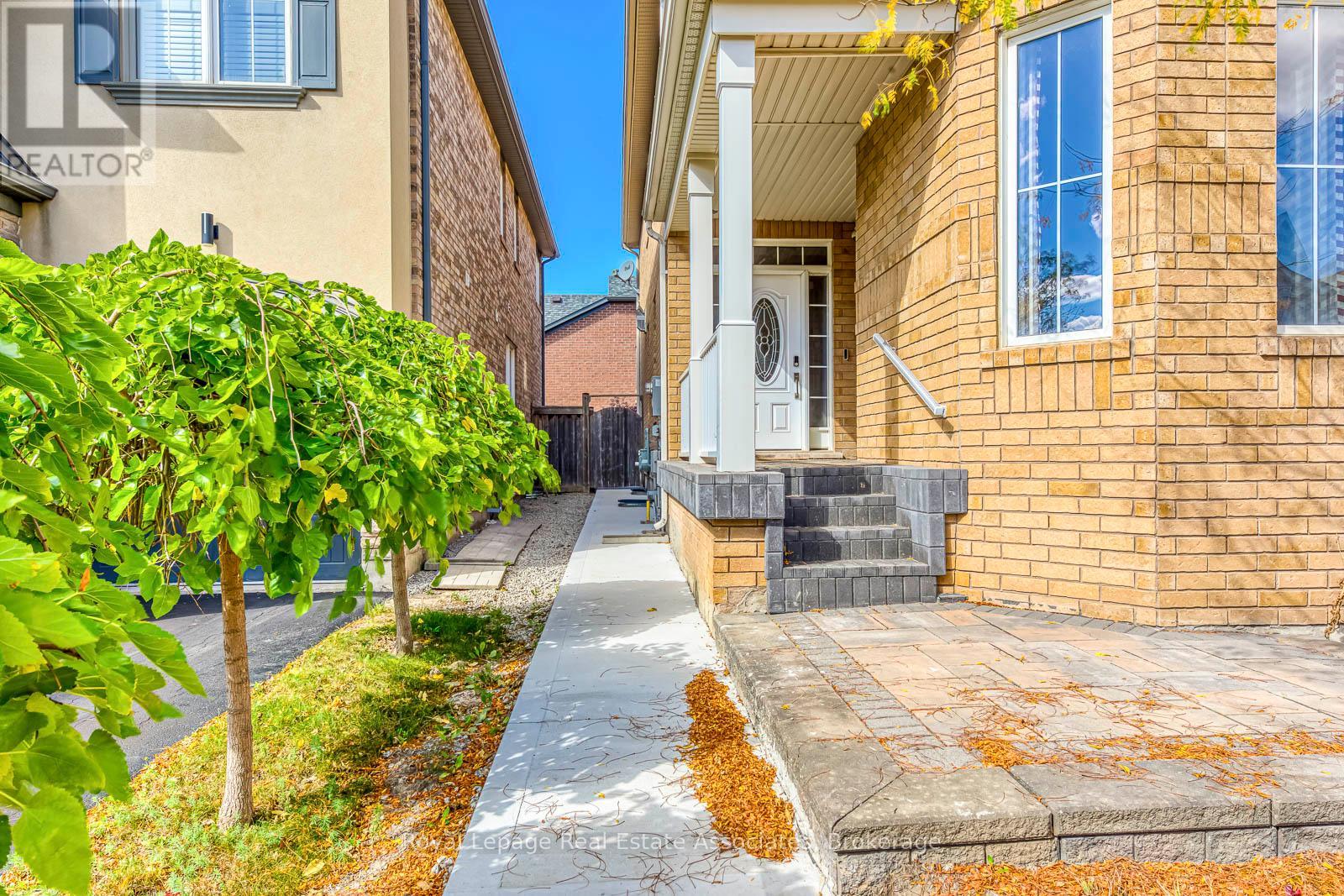 Lower - 1052 Kelman Court, Milton, Ontario  L9T 3K6 - Photo 3 - W12461240