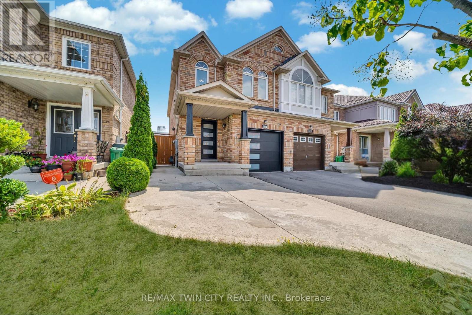 562 ORANGE WALK CRESCENT, Mississauga, Ontario