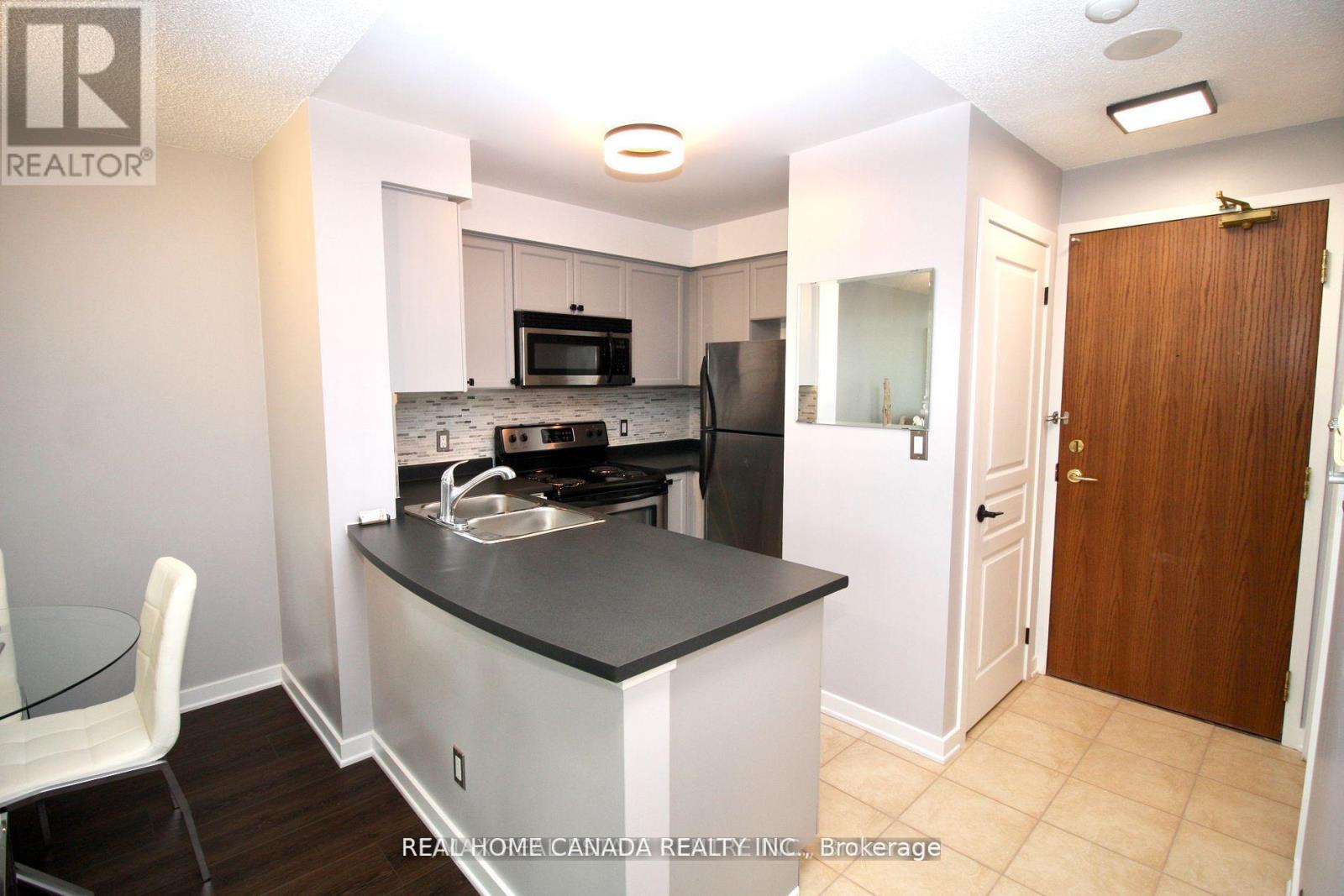 105 - 4879 Kimbermount Avenue, Mississauga, Ontario  L5M 7R8 - Photo 15 - W12461254