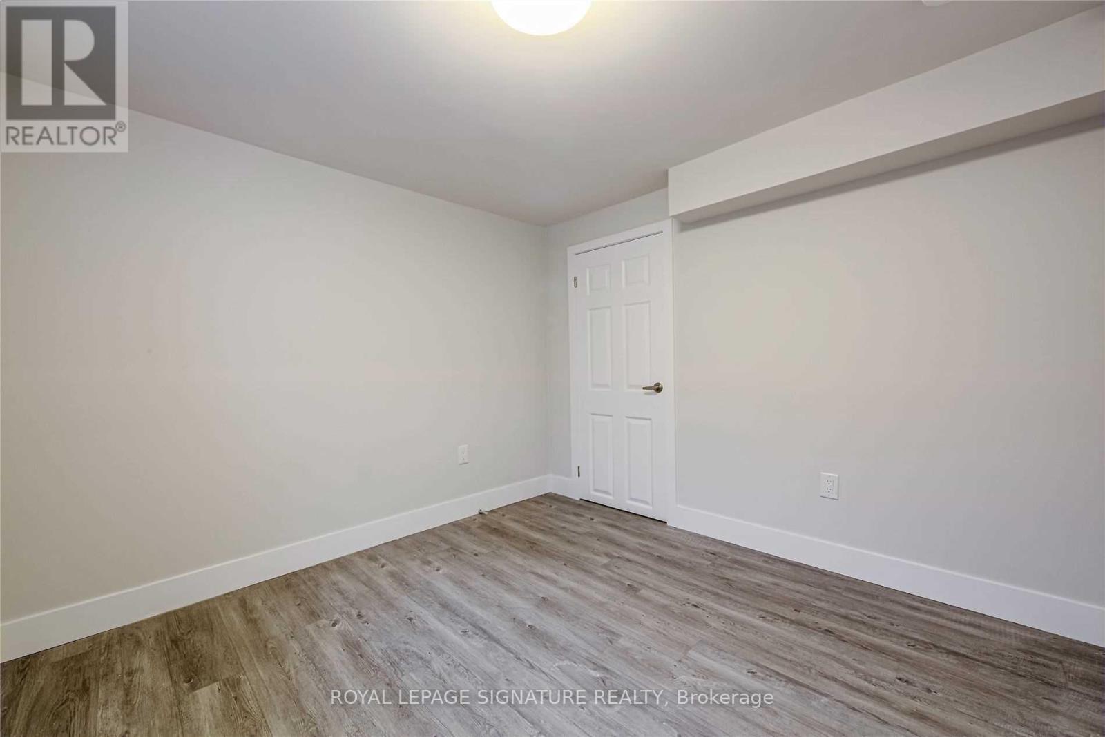 Lower - 1205 Gainsborough Drive, Oakville, Ontario  L6H 2H4 - Photo 8 - W12461260