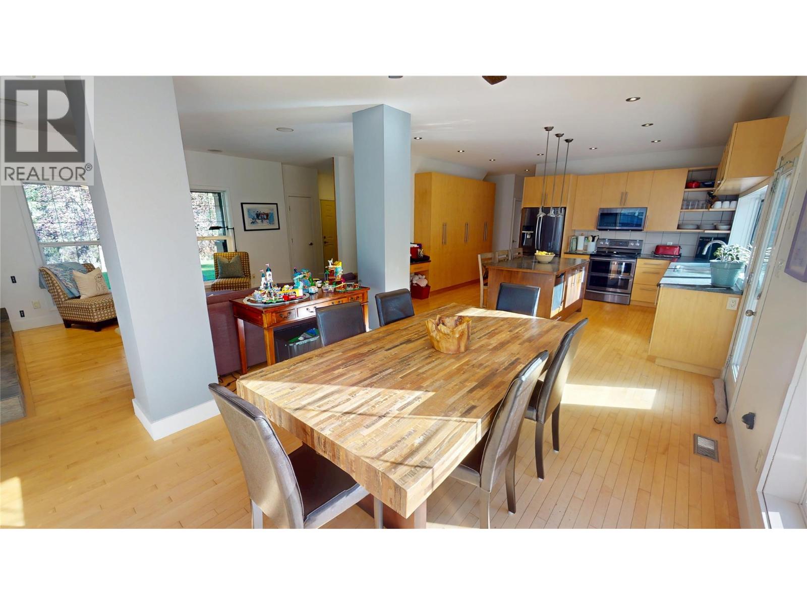 2919 Westview Road, Cranbrook, British Columbia  V1C 7G8 - Photo 10 - 10365776