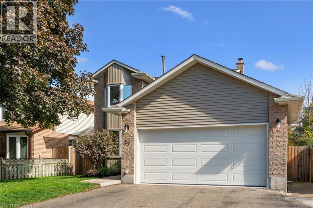 57 Foxridge Drive, Cambridge, Ontario  N3C 3L8 - Photo 3 - 40750010