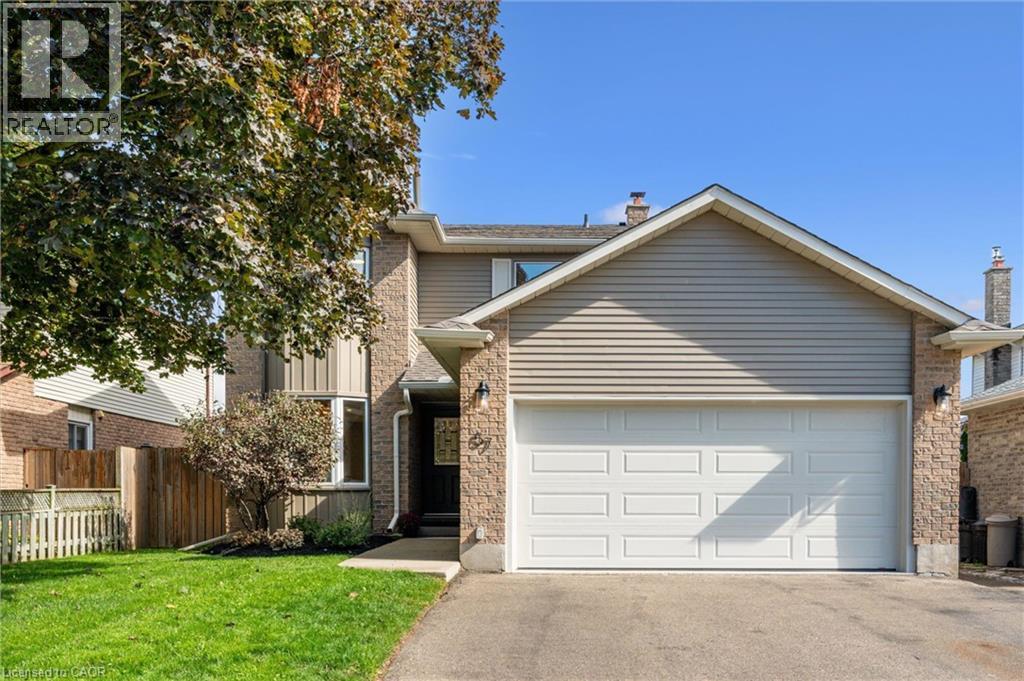 57 Foxridge Drive, Cambridge, Ontario  N3C 3L8 - Photo 4 - 40750010