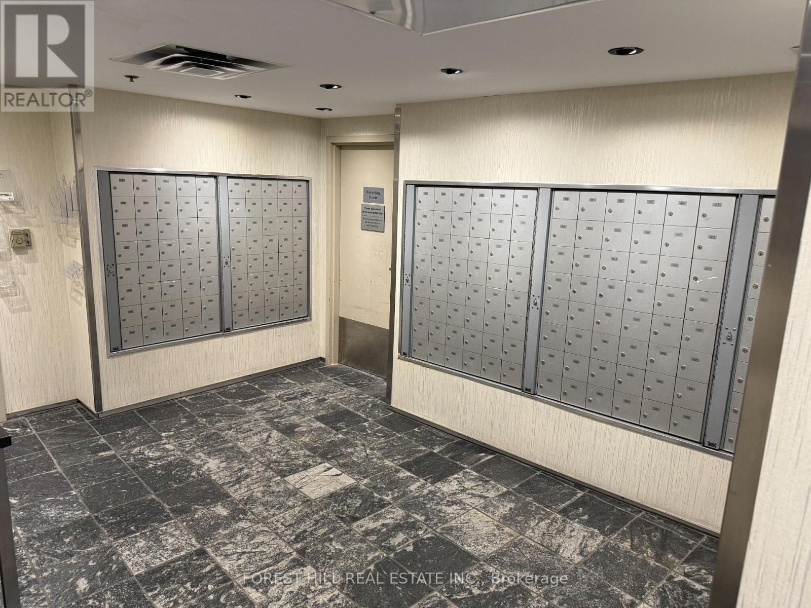 516 - 650 Queens Quay W Boulevard, Toronto, Ontario  M5V 3N2 - Photo 14 - C12424553
