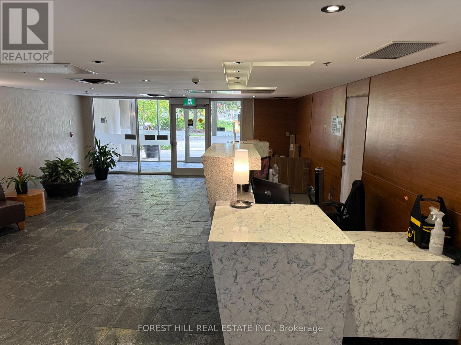 516 - 650 Queens Quay W Boulevard, Toronto, Ontario  M5V 3N2 - Photo 17 - C12424553