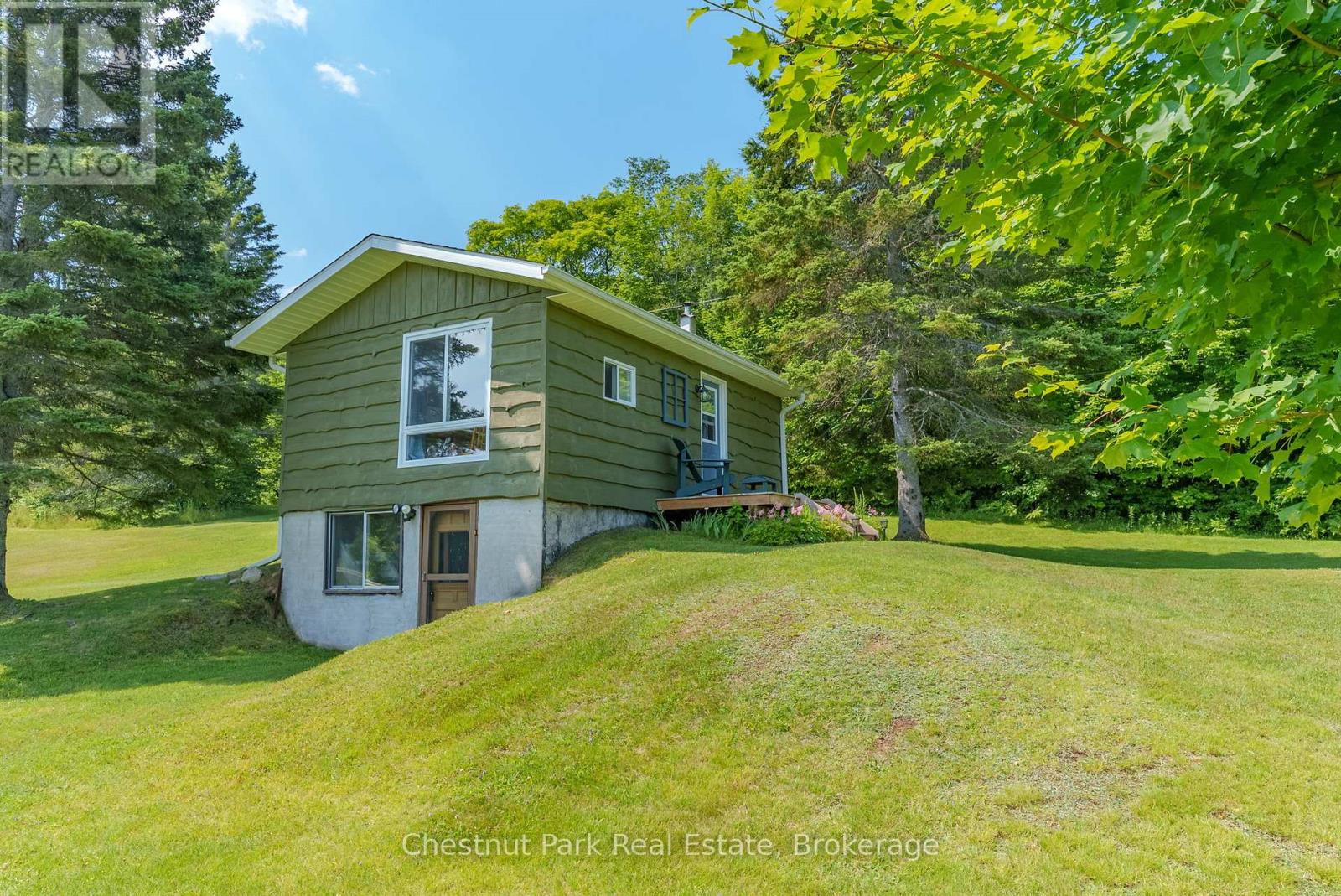 272 Centre Road, Parry Sound Remote Area, Ontario  P0A 1X0 - Photo 40 - X12461378