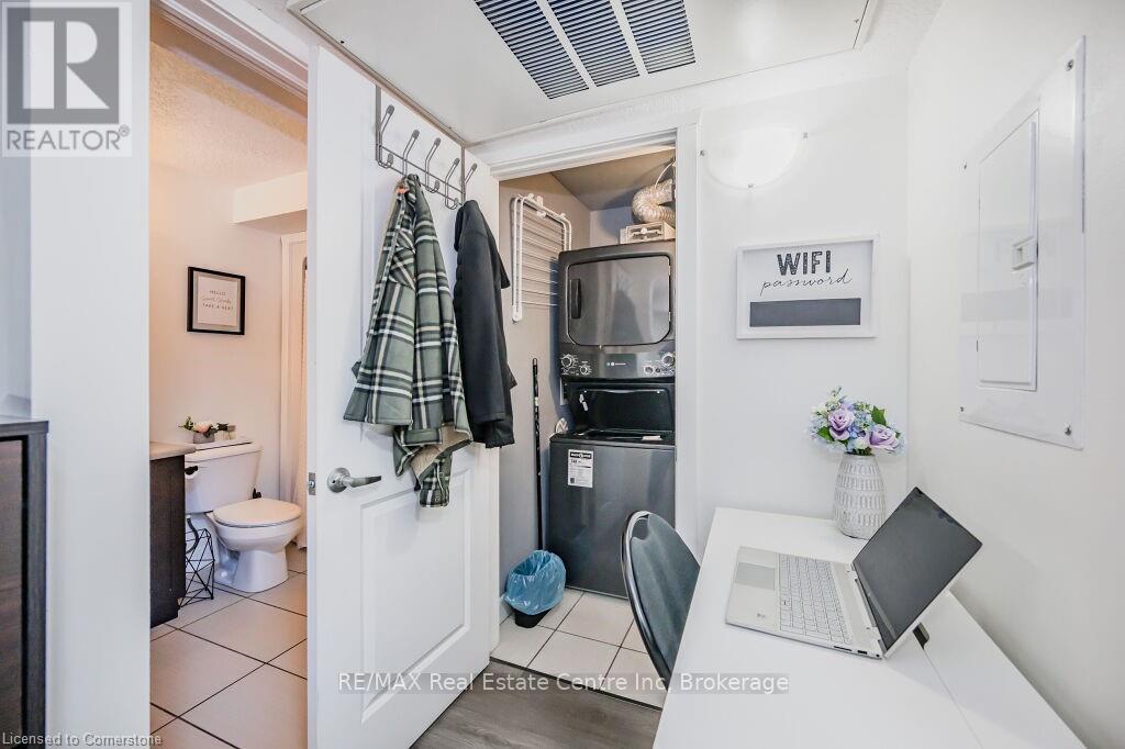 1c - 185 Windale Crescent, Kitchener, Ontario  N2E 3H4 - Photo 11 - X12461391