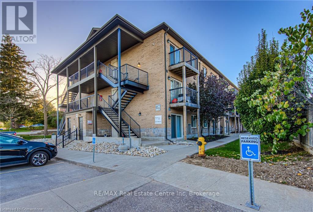 1c - 185 Windale Crescent, Kitchener, Ontario  N2E 3H4 - Photo 14 - X12461391