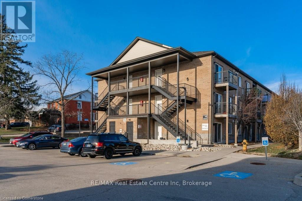 1c - 185 Windale Crescent, Kitchener, Ontario  N2E 3H4 - Photo 17 - X12461391