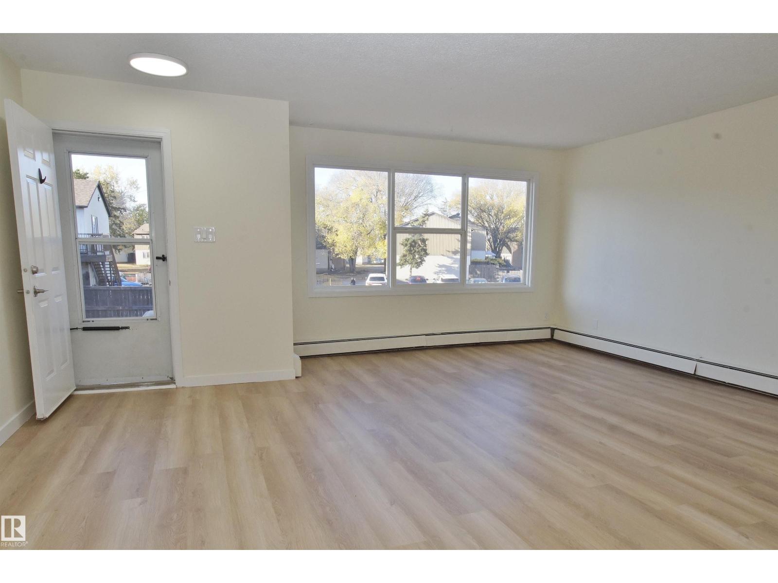 #46 13590 38 St Nw, Edmonton, Alberta  T5A 2W7 - Photo 2 - E4462026