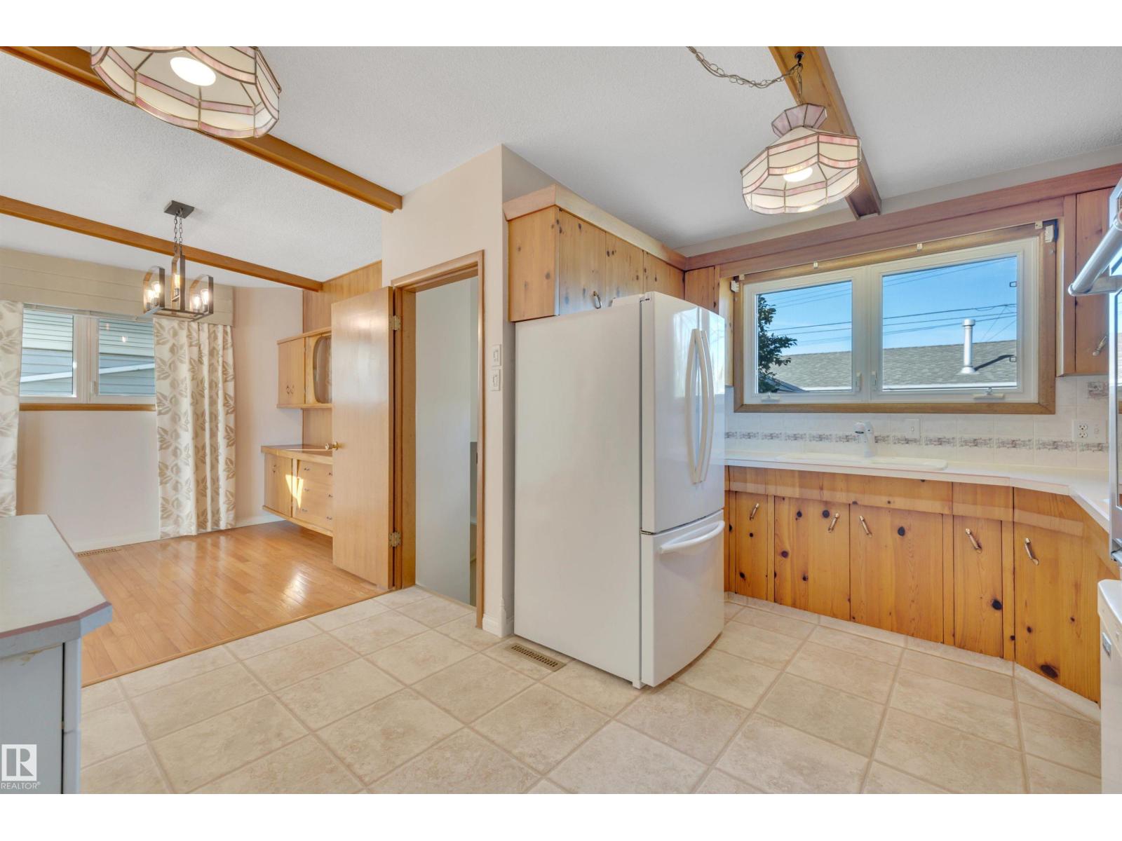 5604 94a Av Nw, Edmonton, Alberta  T6B 0Y5 - Photo 12 - E4462030