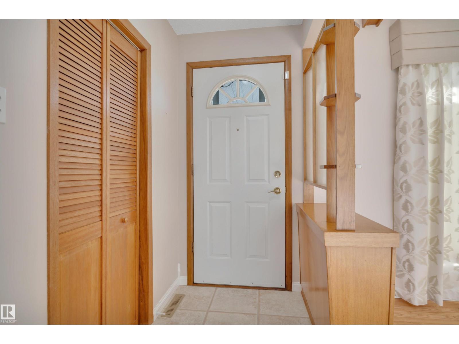5604 94a Av Nw, Edmonton, Alberta  T6B 0Y5 - Photo 4 - E4462030